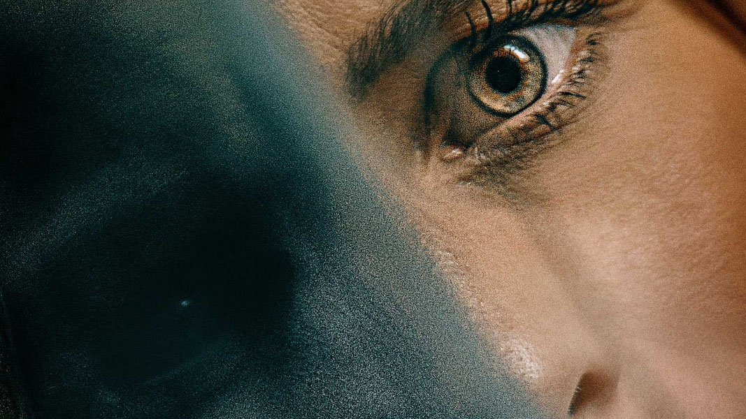 Перемещение: Побег из тьмы