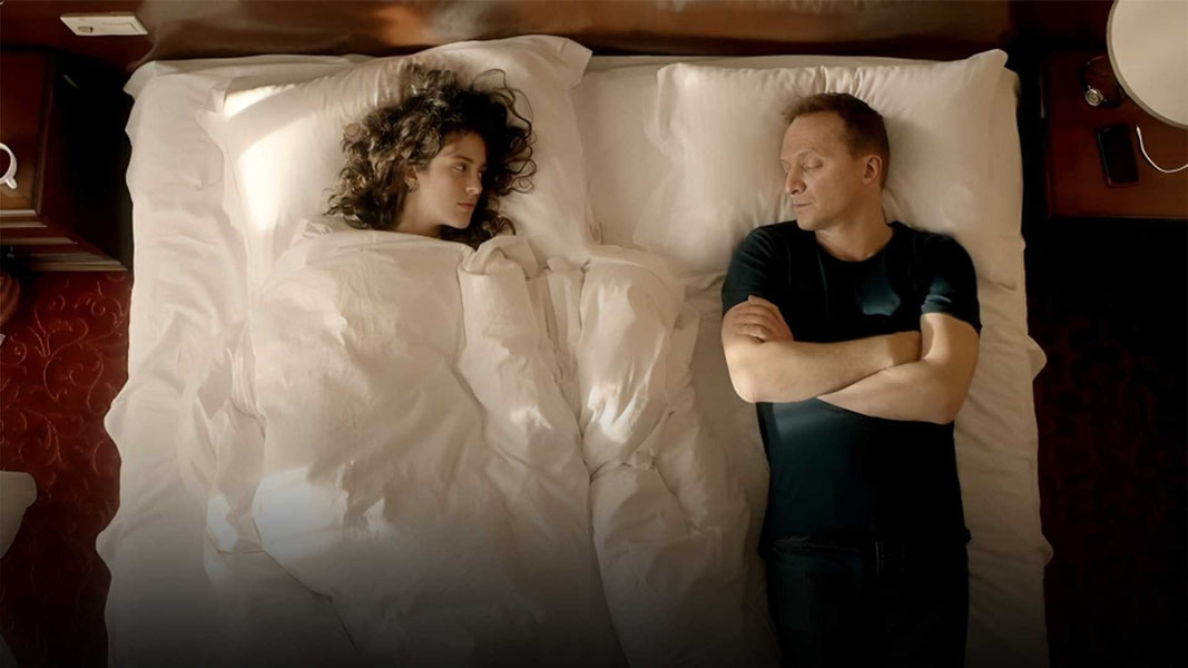 Слоны могут играть в футбол