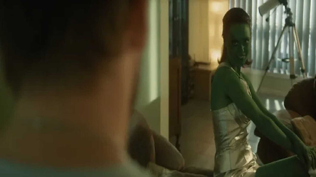 Зелёная женщина