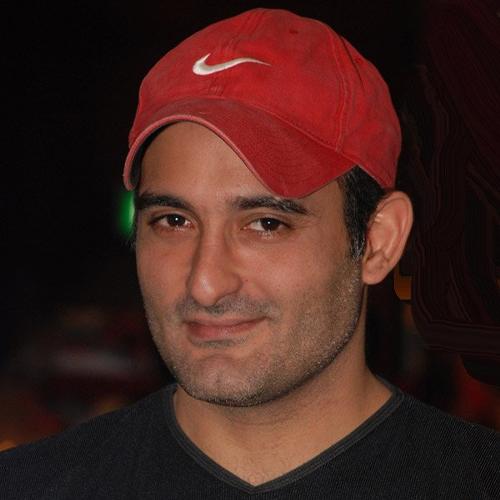 Акшай Кханна