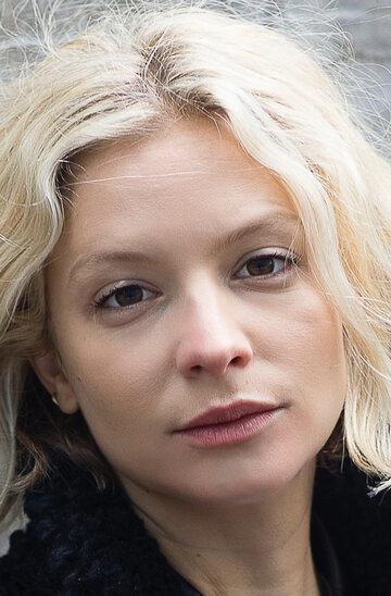 Annabelle Dexter-Jones