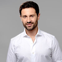 Антон Макарский