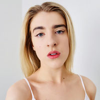 Ава Коннолли