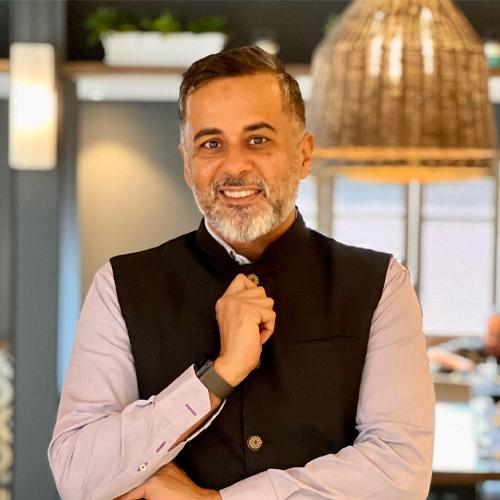 Четан Бхагат