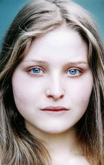 Jessie Cave