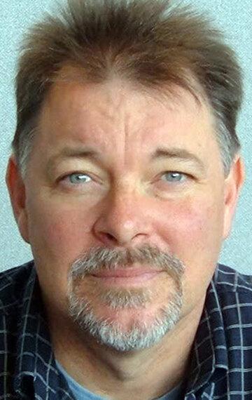 Jonathan Frakes