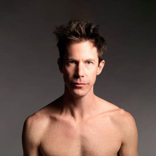 Джонатан Янг