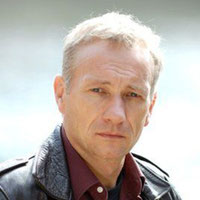 Франсуа Карон