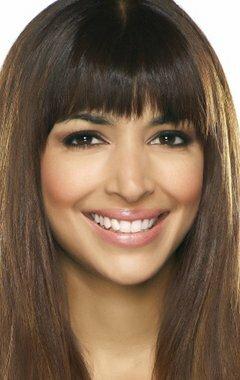 Hannah Simone