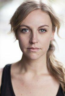 Caitlin Innes Edwards