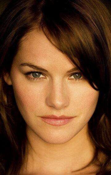 Kelly Overton