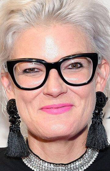 Кэролайн Эселин