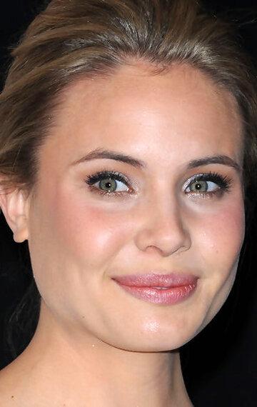 Leah Pipes