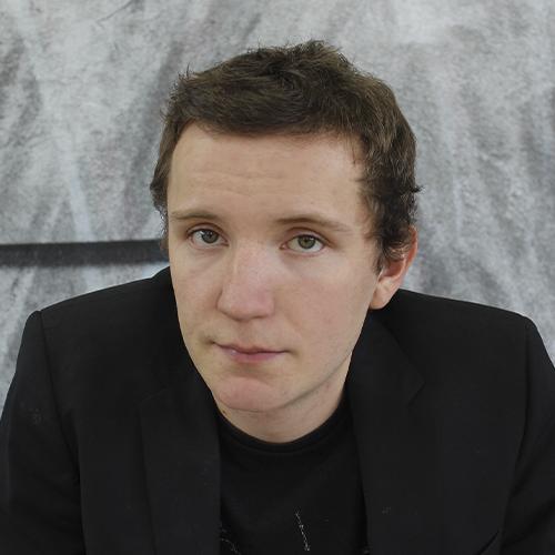 Леонард Каров