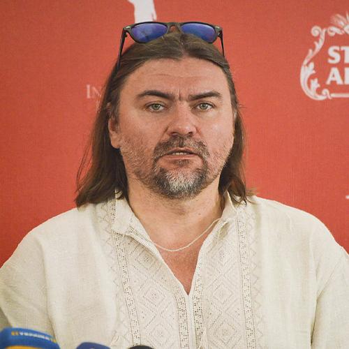 Олесь Санин