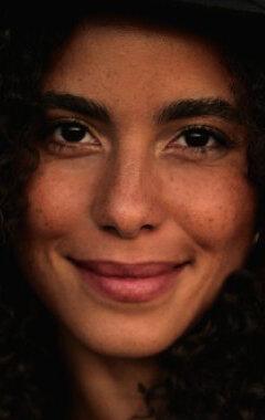 Parisa Fitz-Henley