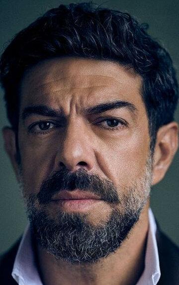 Pierfrancesco Favino