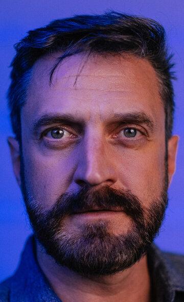 Рауль Эспарза