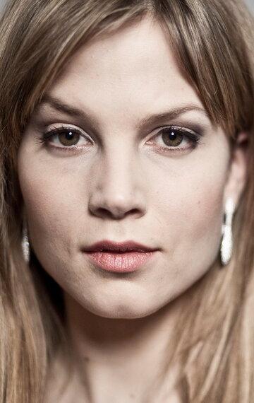 Sylvia Hoeks