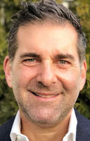 Стивен Браун