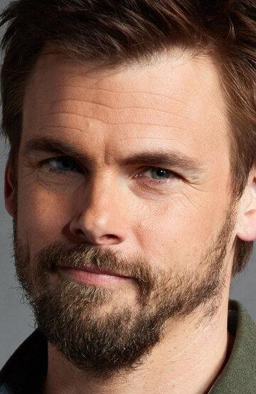 Tommy Dewey