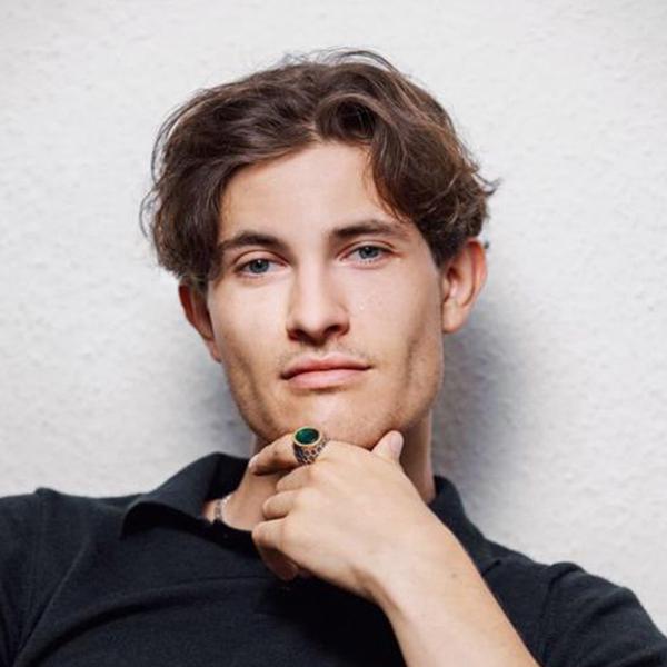 Виктор Брюнстейн