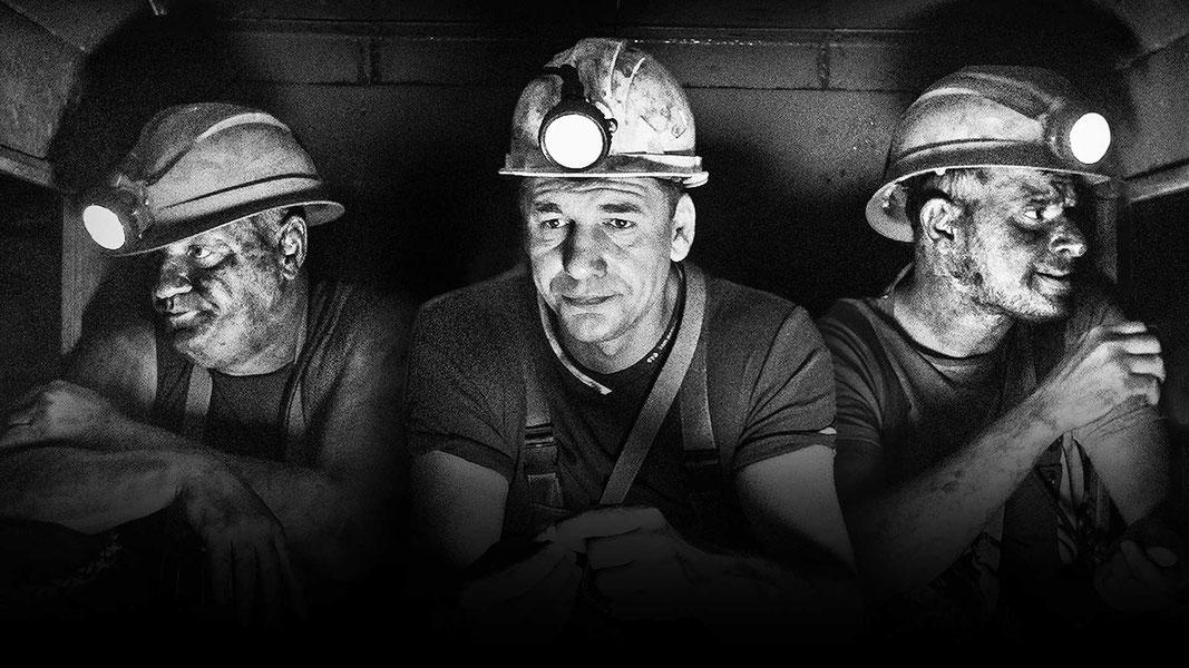 Белым по чёрному