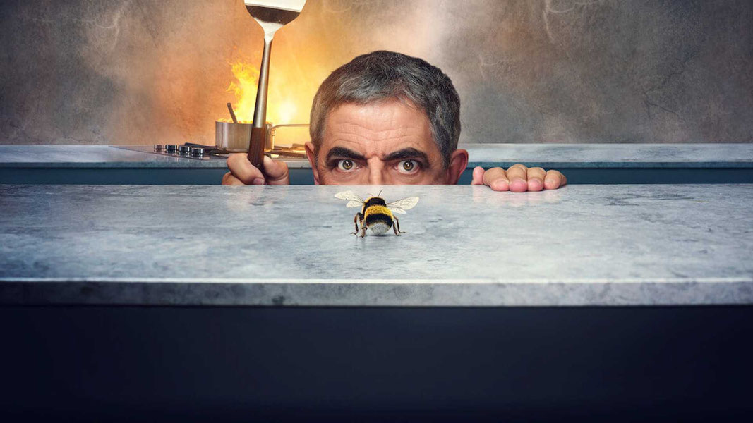 Человек против пчелы