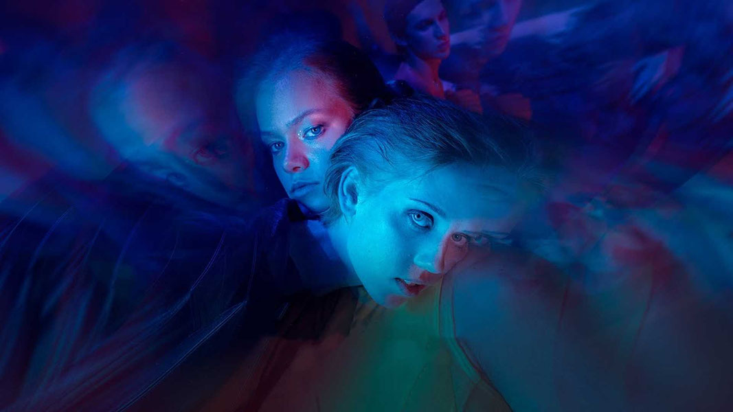 Неоновая весна