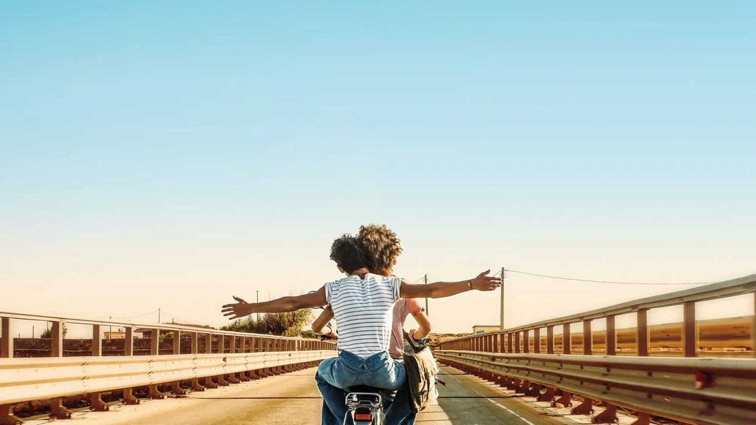 Странности любви