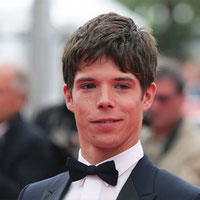 Феникс Броссар