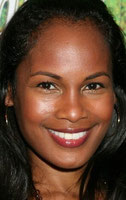 Robinne Lee