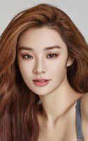 Stephanie Lee