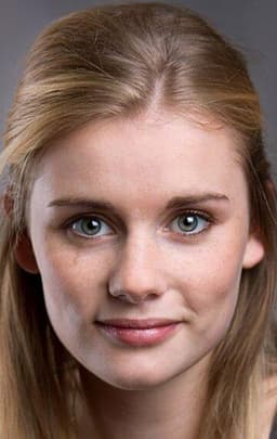 Anna Hausburg