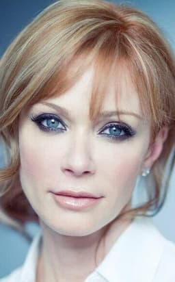 Lauren Holly