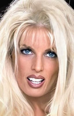 Nikki Steele